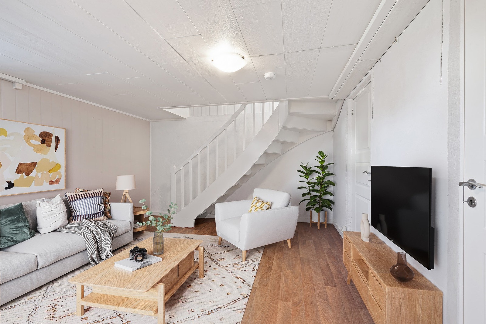 Innredet kjellerrom i underetasjen. Galleribilde