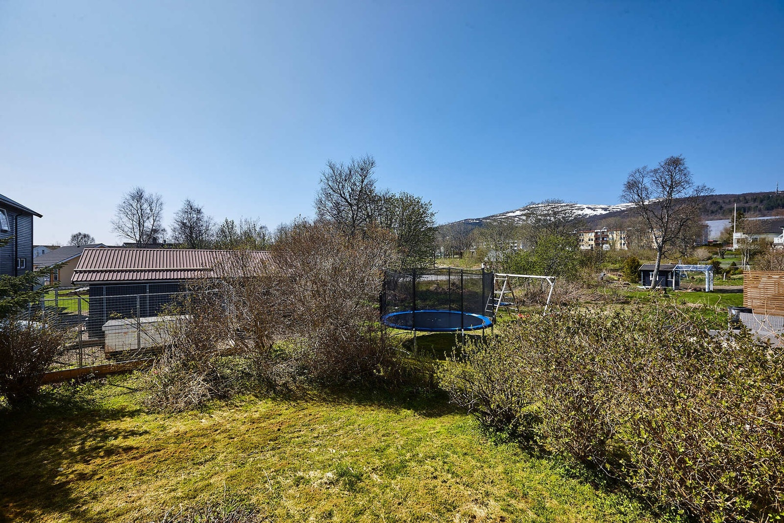 Utsikt mot sør. Galleribilde