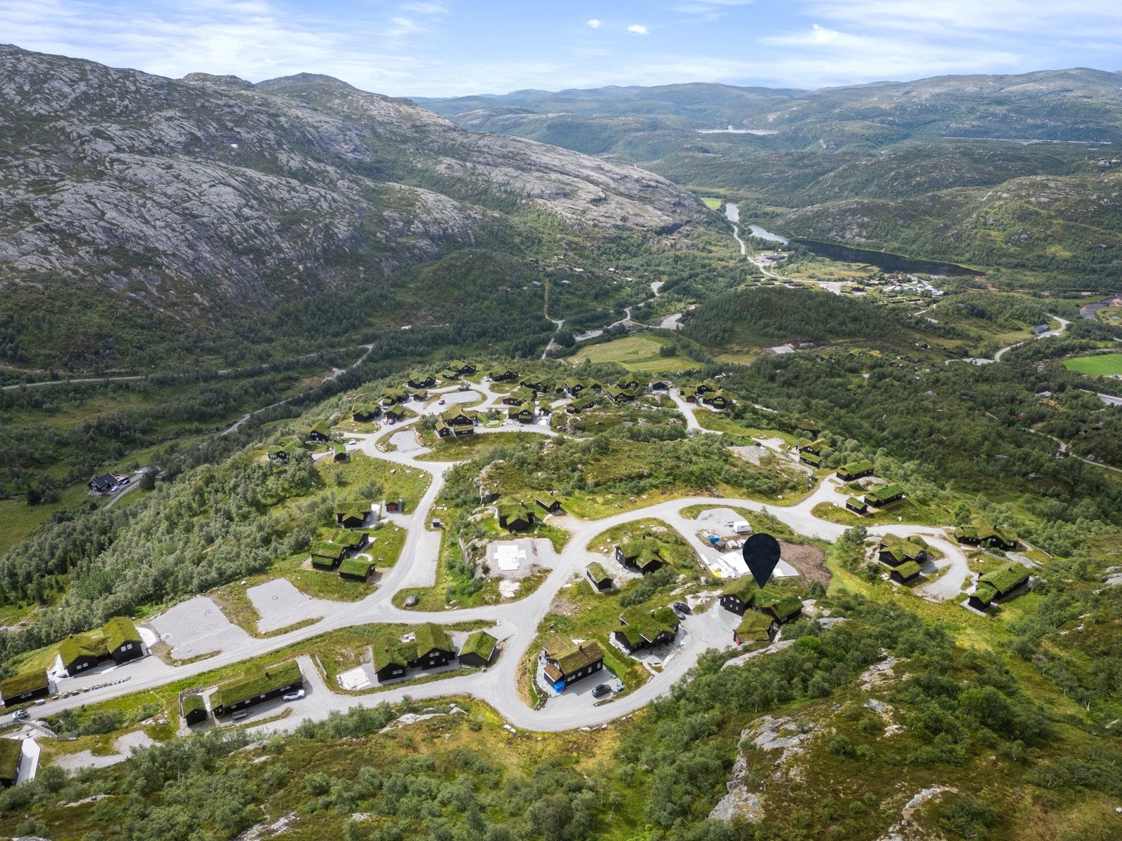 Nærområdet - Hytten ligger flott til med både turområder og skiløyper like utenfor døren. Galleribilde