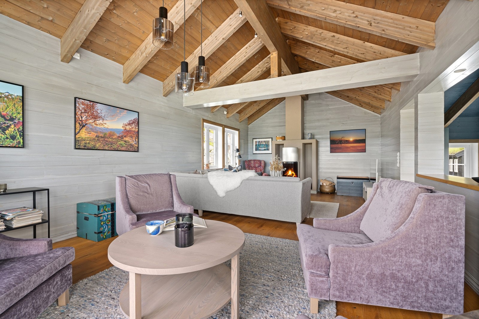 Stuen har god plass til flere soner. Galleribilde