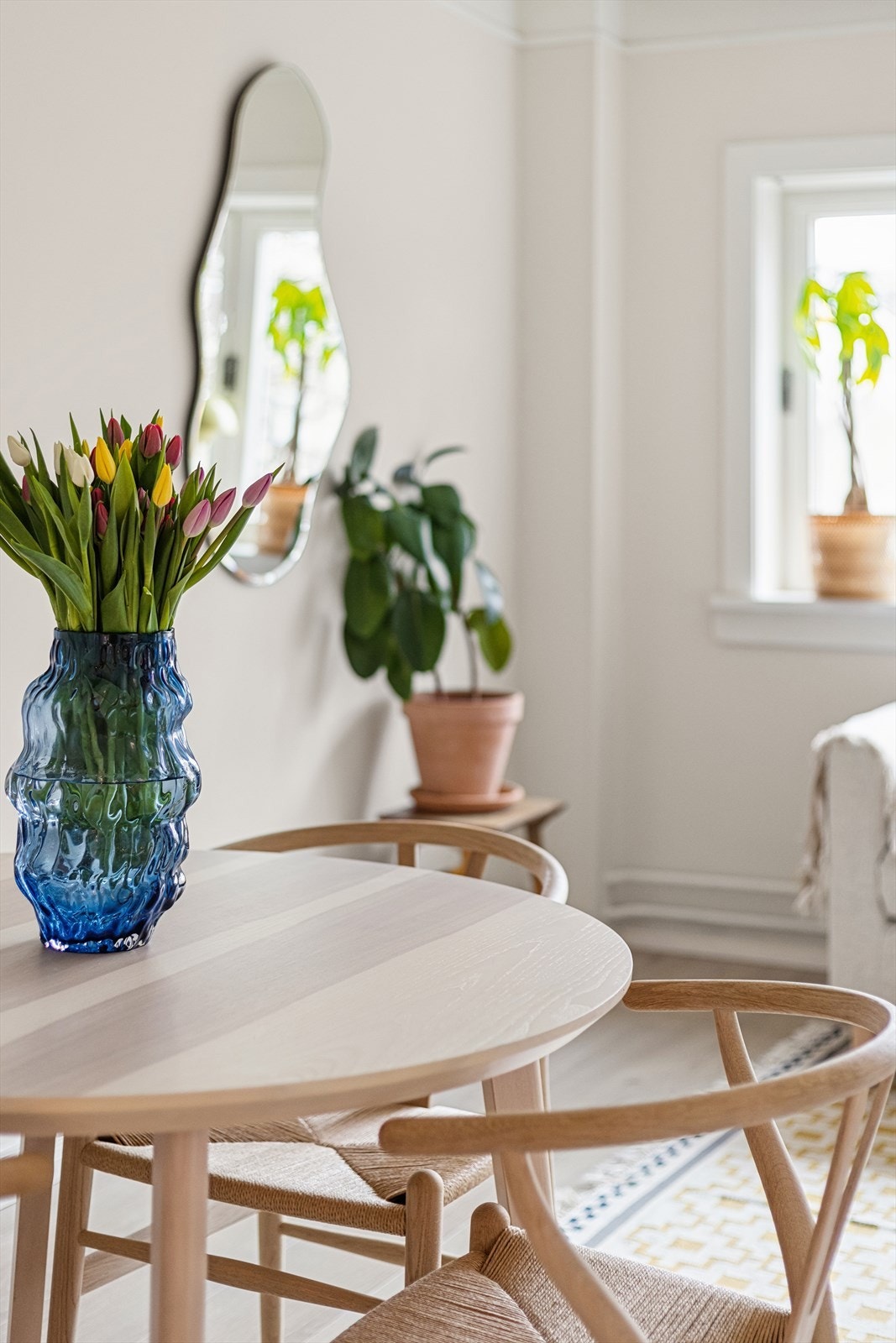 Stuen har gode møbleringsmuligheter. Galleribilde