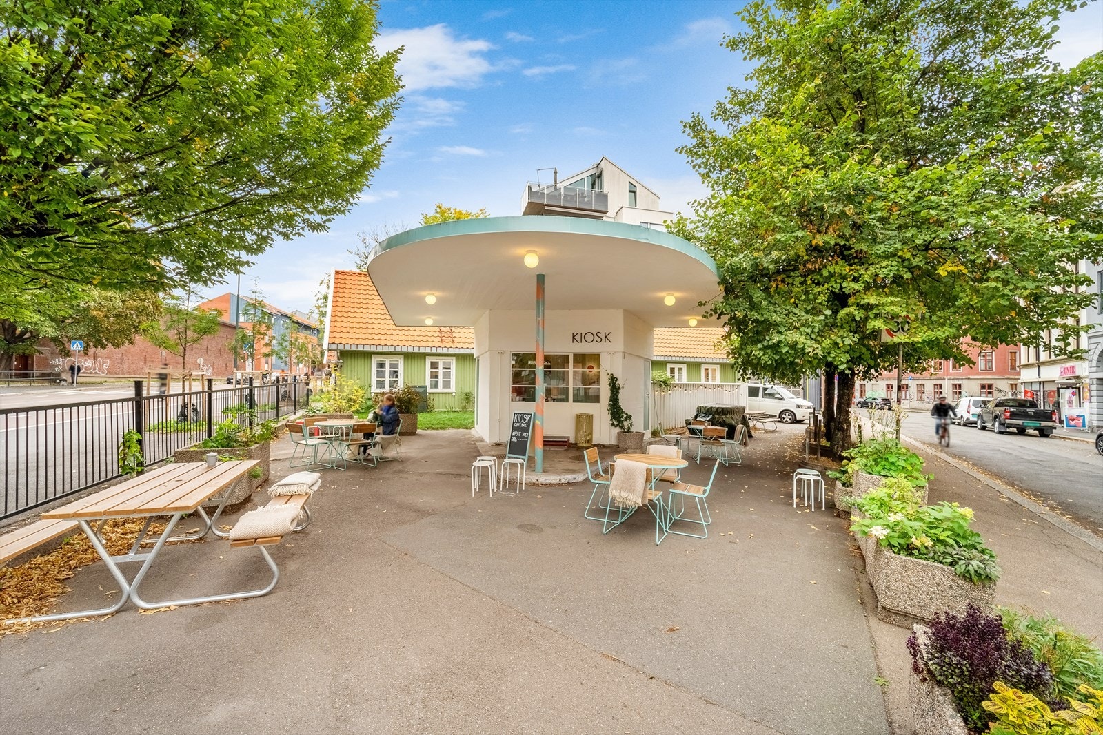 Denne koselige kiosken ligger i umiddelbar nærhet fra leiligheten. Galleribilde