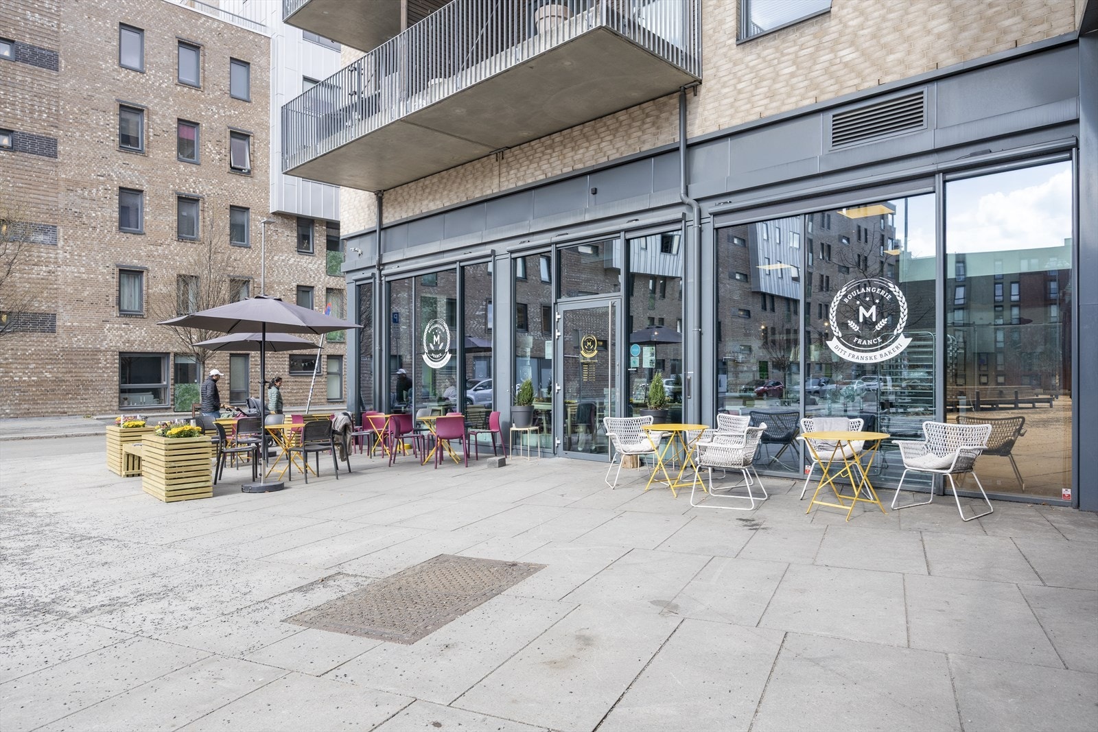 Ellers kan nærområdet by på rikelig tilbud av fine turområder, restauranter og idrettsmuligheter som kan passe enhver! Galleribilde