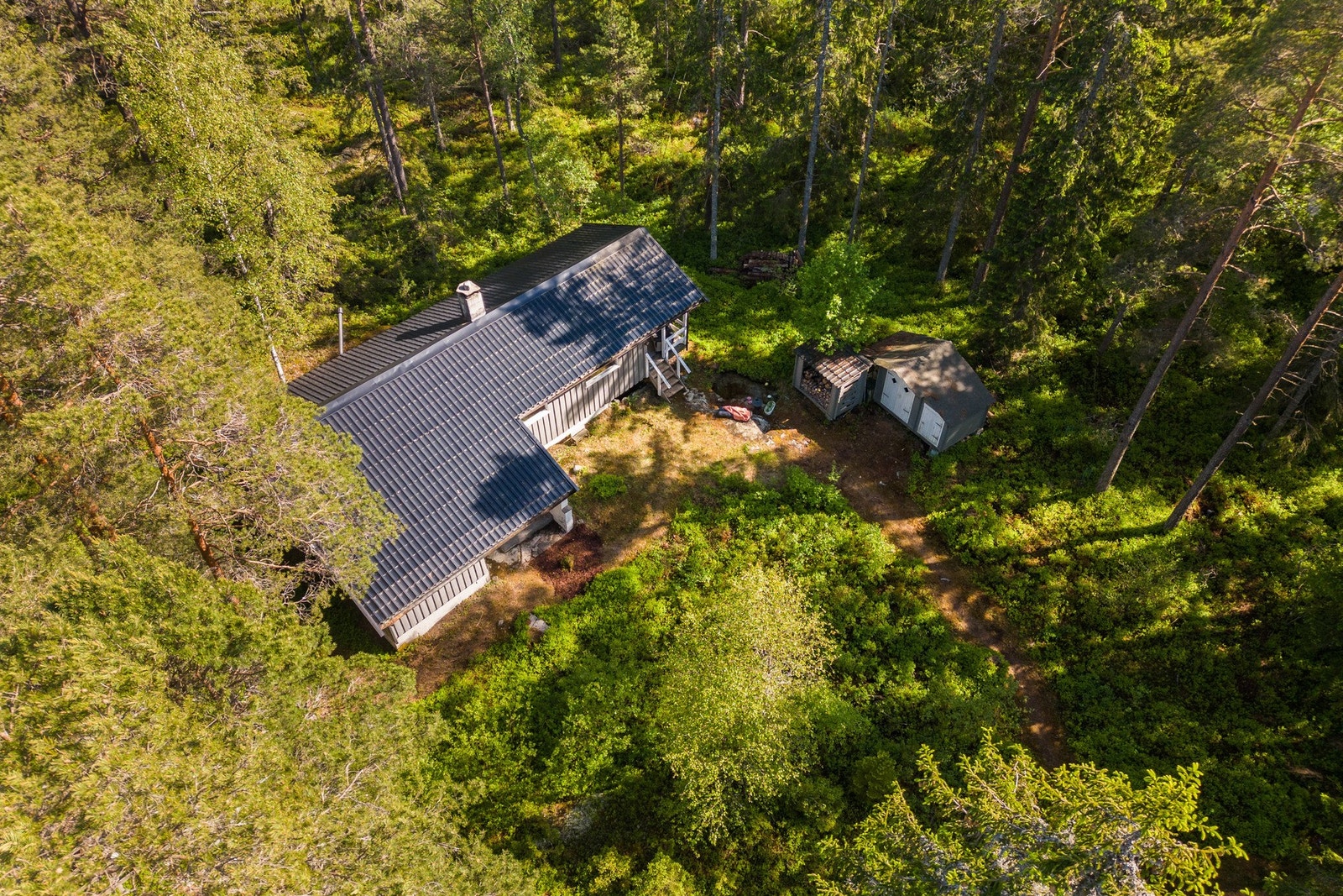 5,5 mål selveier tomt med påbegynt anneks. Galleribilde