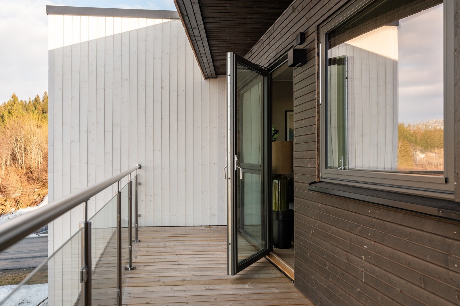 Balkong i øverste etasje på 9 kvm. Galleribilde