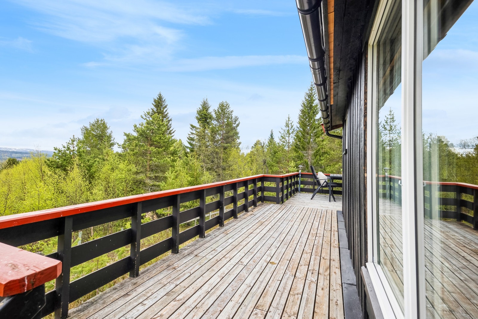 En stor og flott veranda. Galleribilde