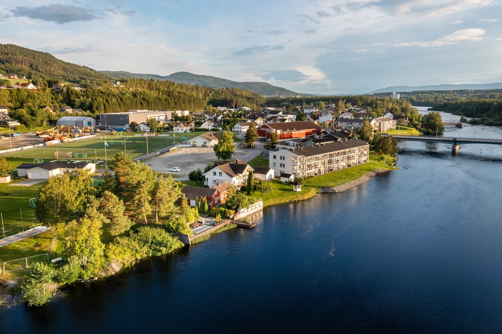 Eiendommen har en av Modums fineste beliggenheter! Galleribilde