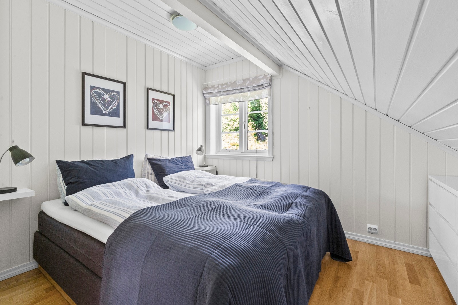 Boligens 2 soverom har også en god størrelse og passer perfekt som gjesterom eller kontor. Galleribilde