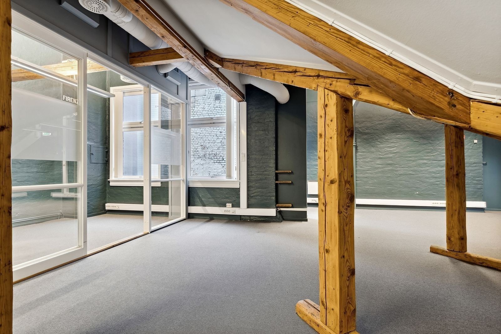 Lokalet i 6.etg har flere fine detaljer Galleribilde