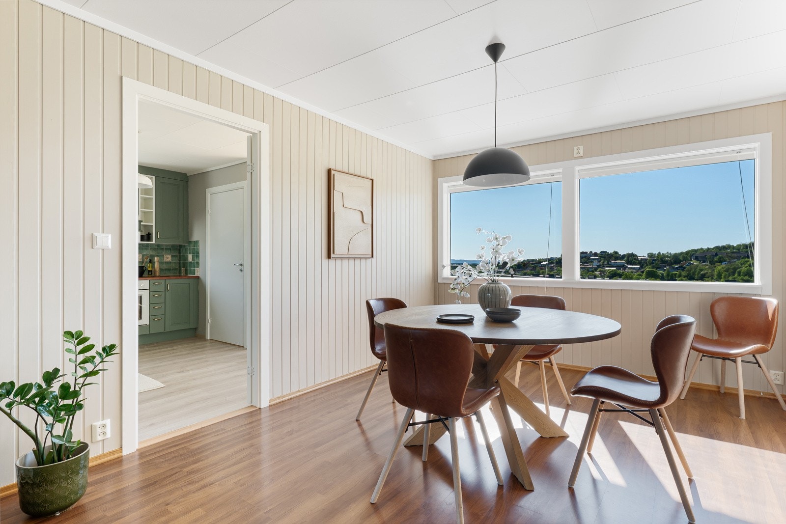 Vi beveger oss til kjøkken. Galleribilde