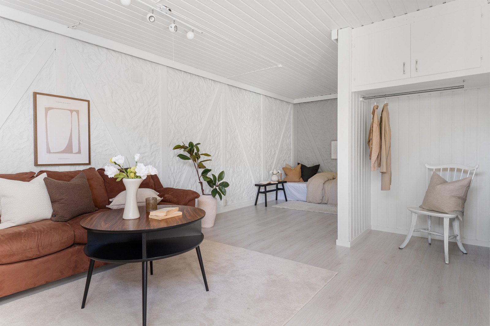 Hobbyrom på hele 24 kvm. Rommet er ikke godkjent for varig opphold. Galleribilde