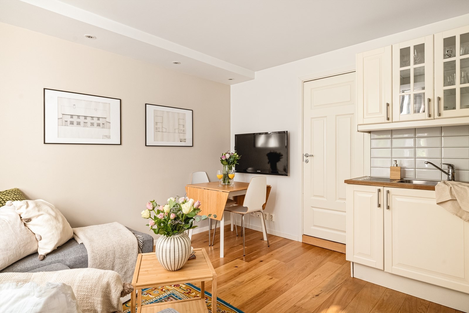 - Det er gulvvarme i stue og kjøkken - et lunt hjem! - Galleribilde