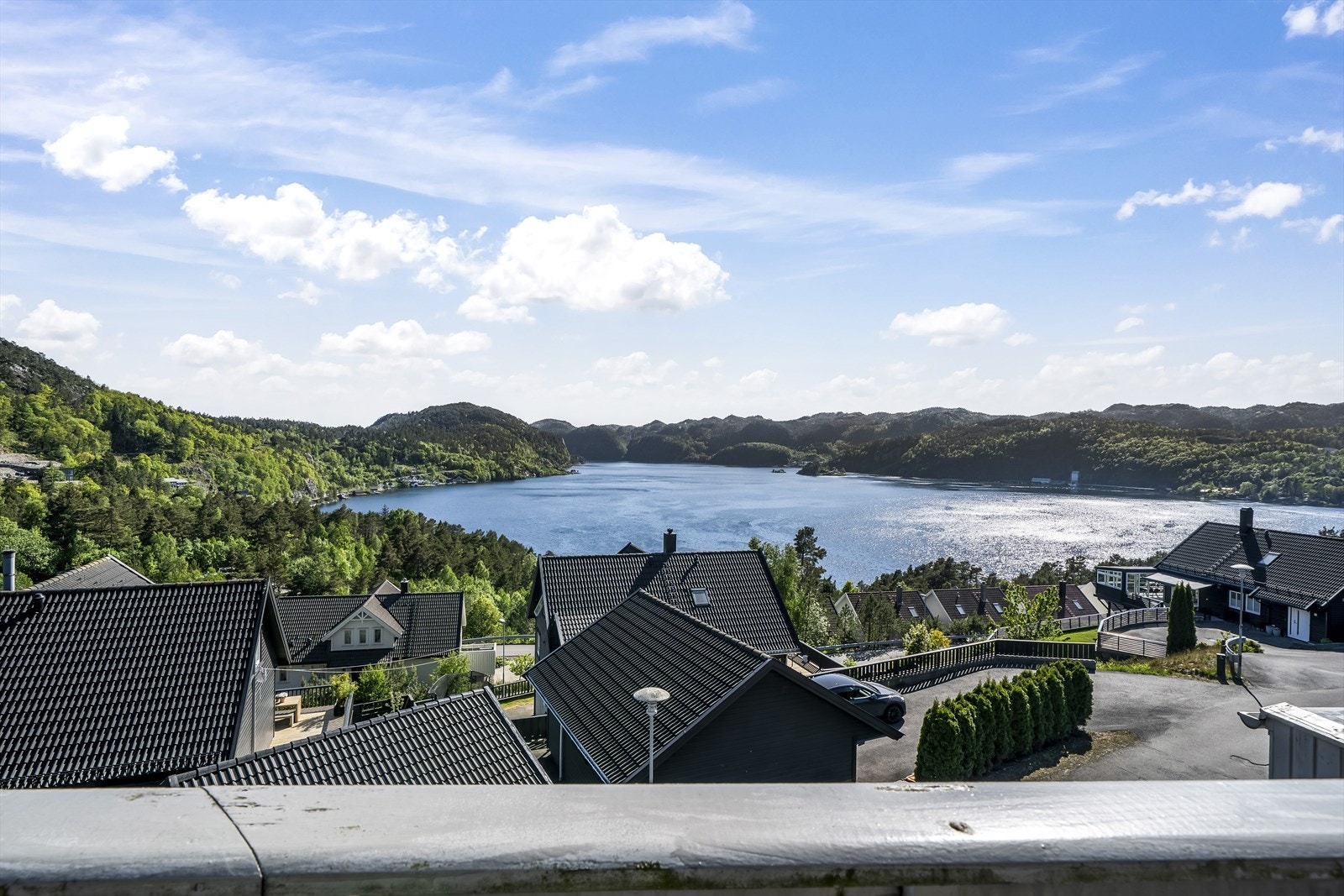 Den fantastiske fjordutsikten gir deg ro i sjelen! Galleribilde