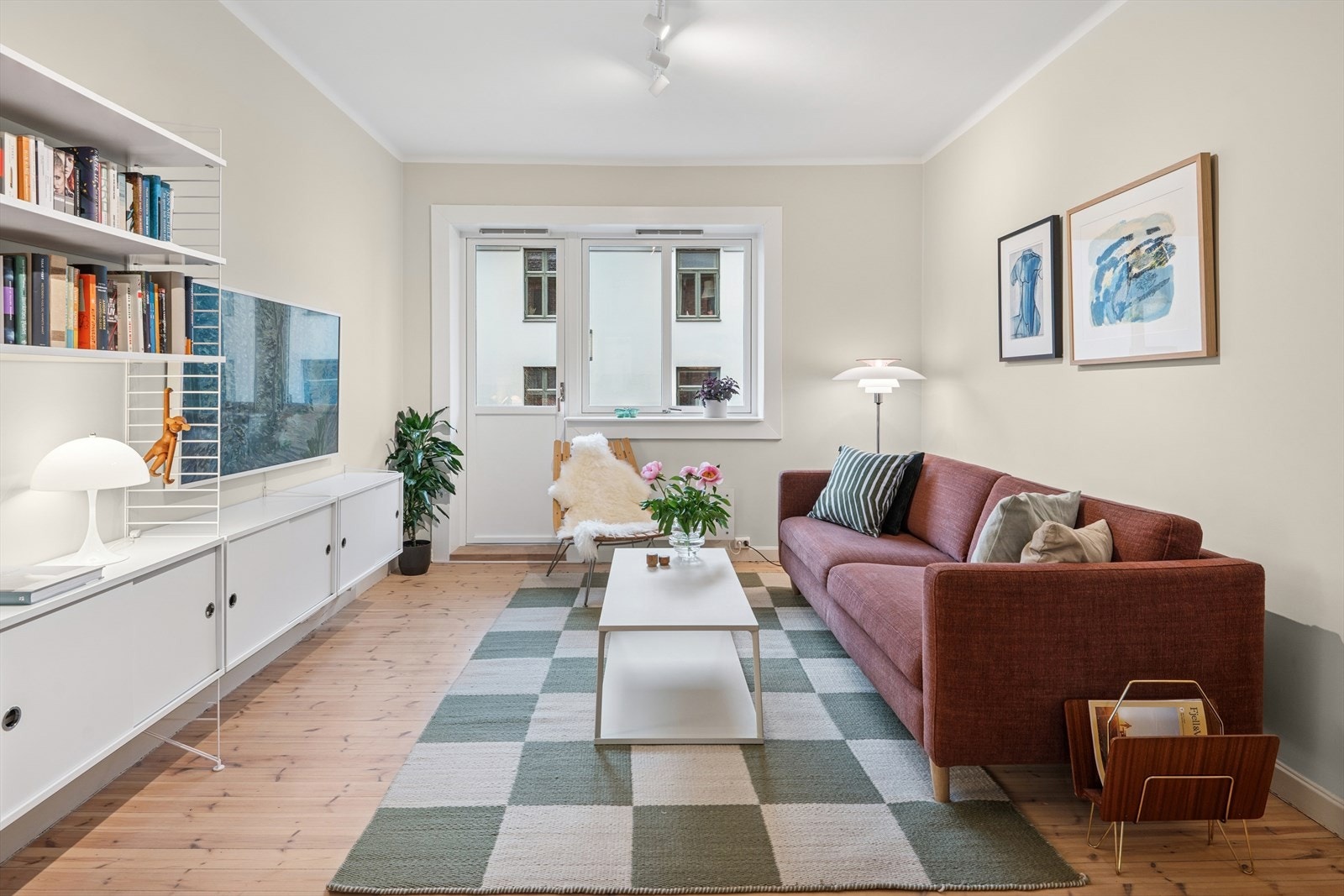 Boligen er gjennomgående med gode lysforhold. Galleribilde