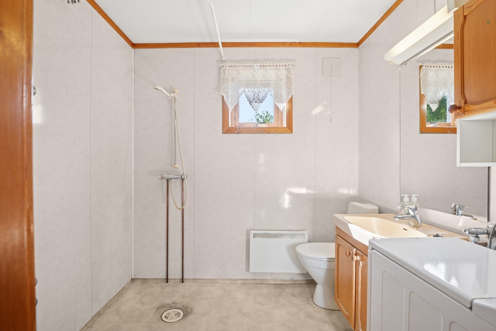 Eldre bad med behov for modernisering, men med mye potensial. Galleribilde