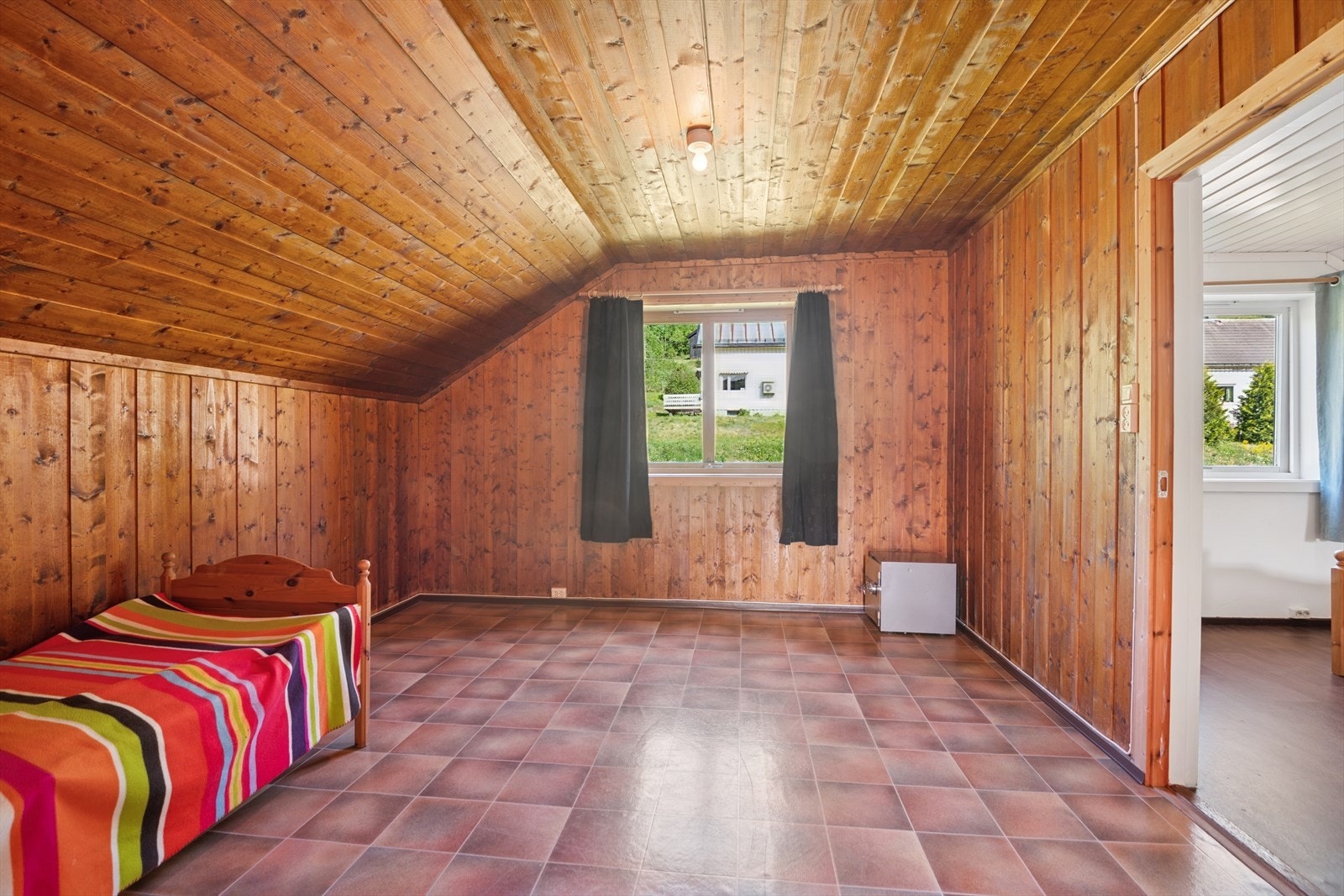 Et mindre soverom som kan brukes som barnerom eller kontor. Galleribilde