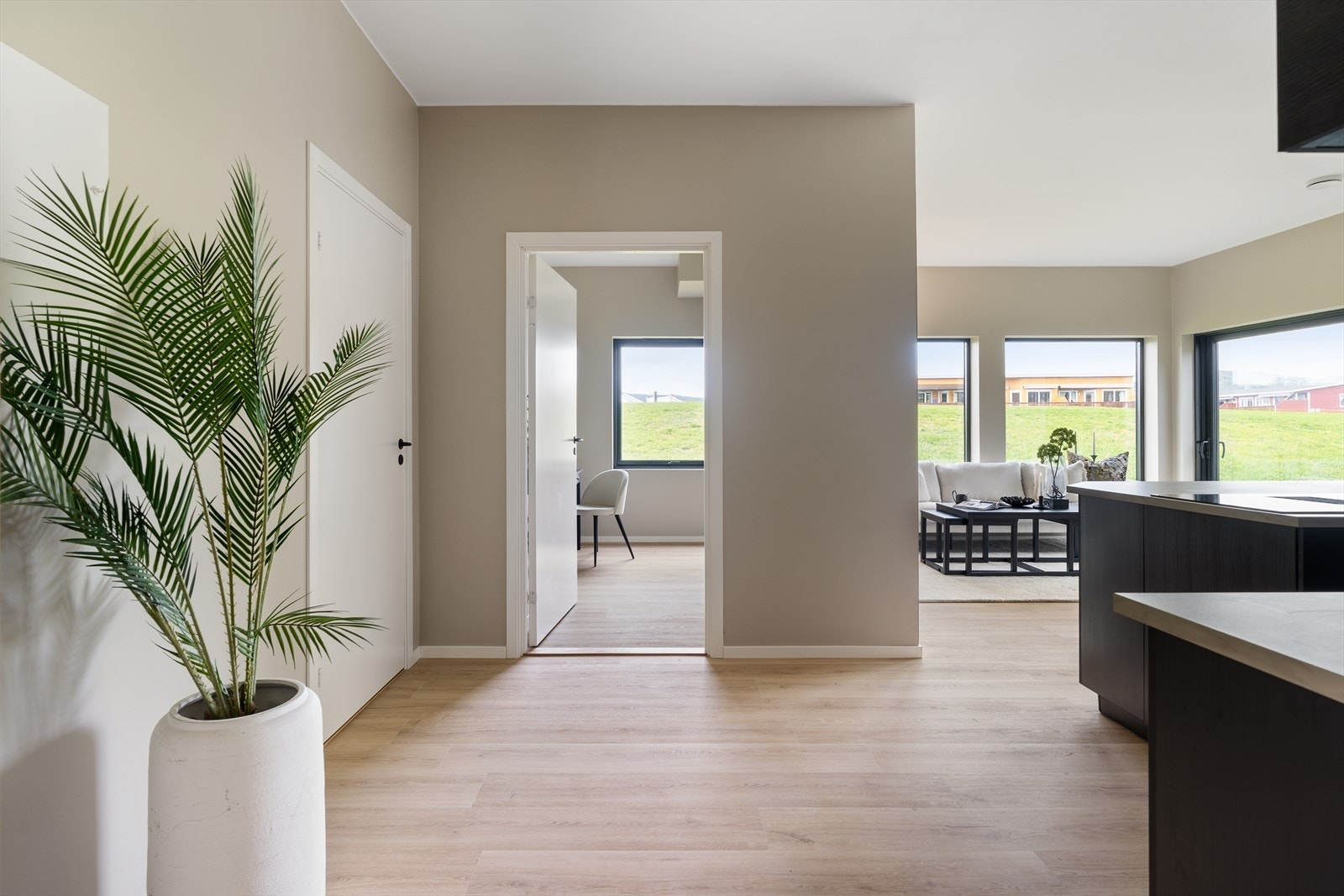 Lekker leilighet som ble totaloppusset i 2023. Bærer preg av lekre og tidsriktige materialvalg. Galleribilde