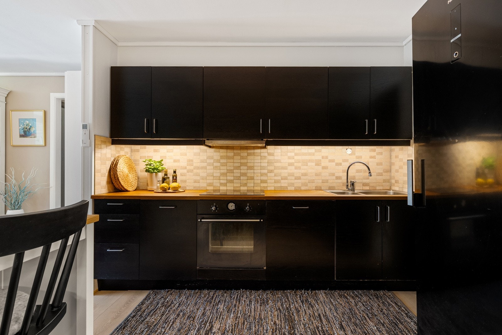 Dette er et kjøkken hvor det vil være en glede å lage mat. Galleribilde