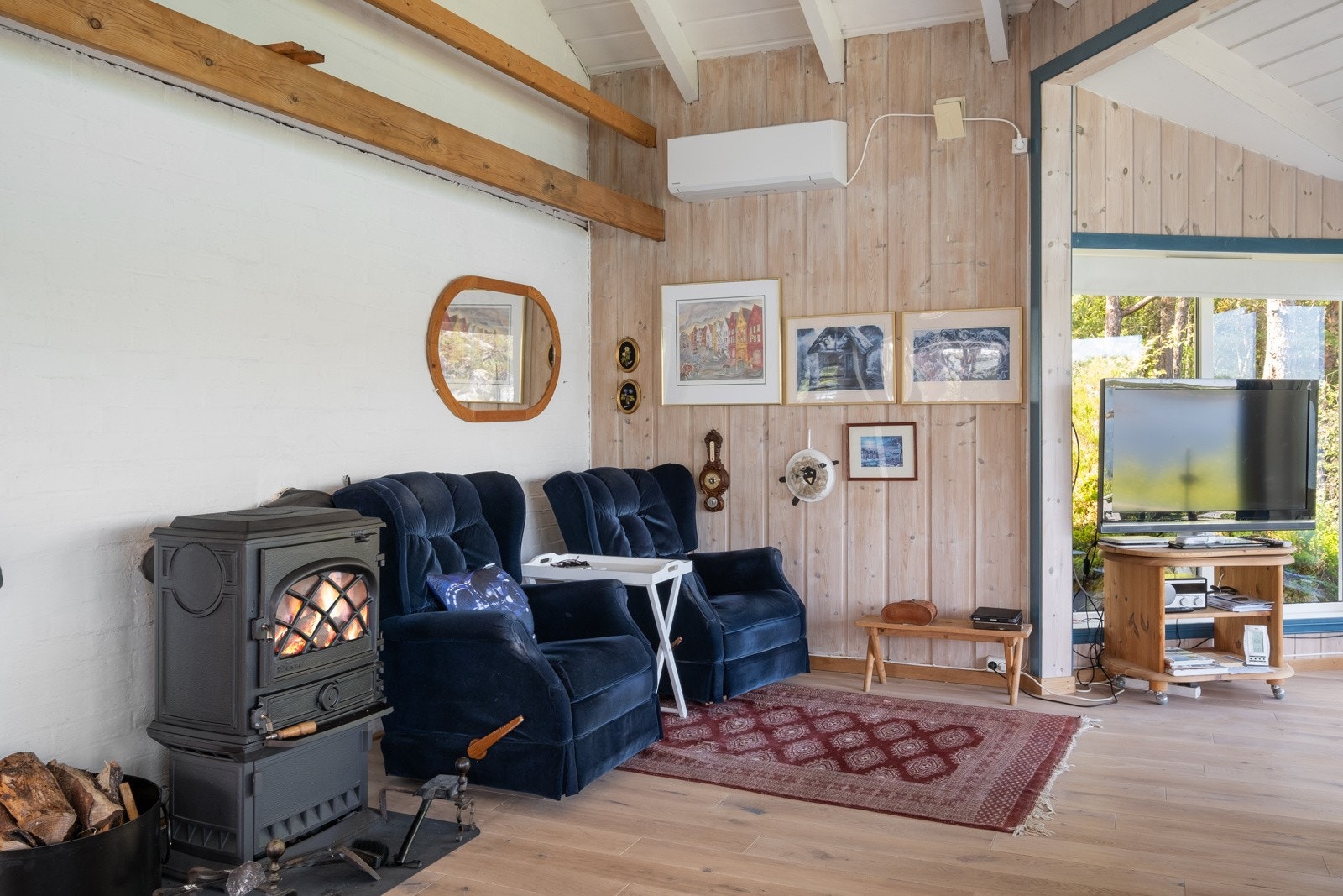 Varmepumpe i stuen ble installert i 2022. Galleribilde