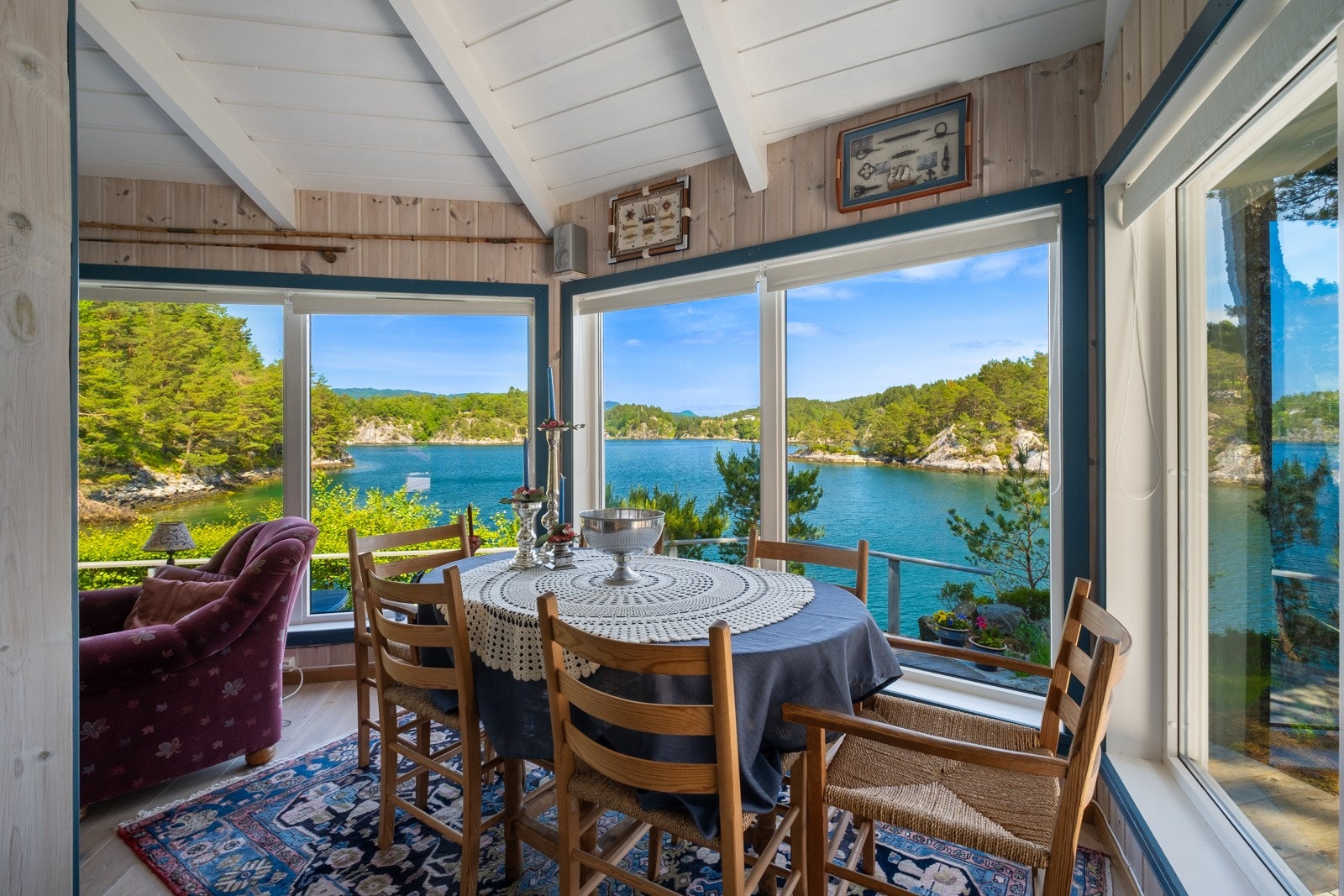 God plass til både salong og spisegruppe. Galleribilde