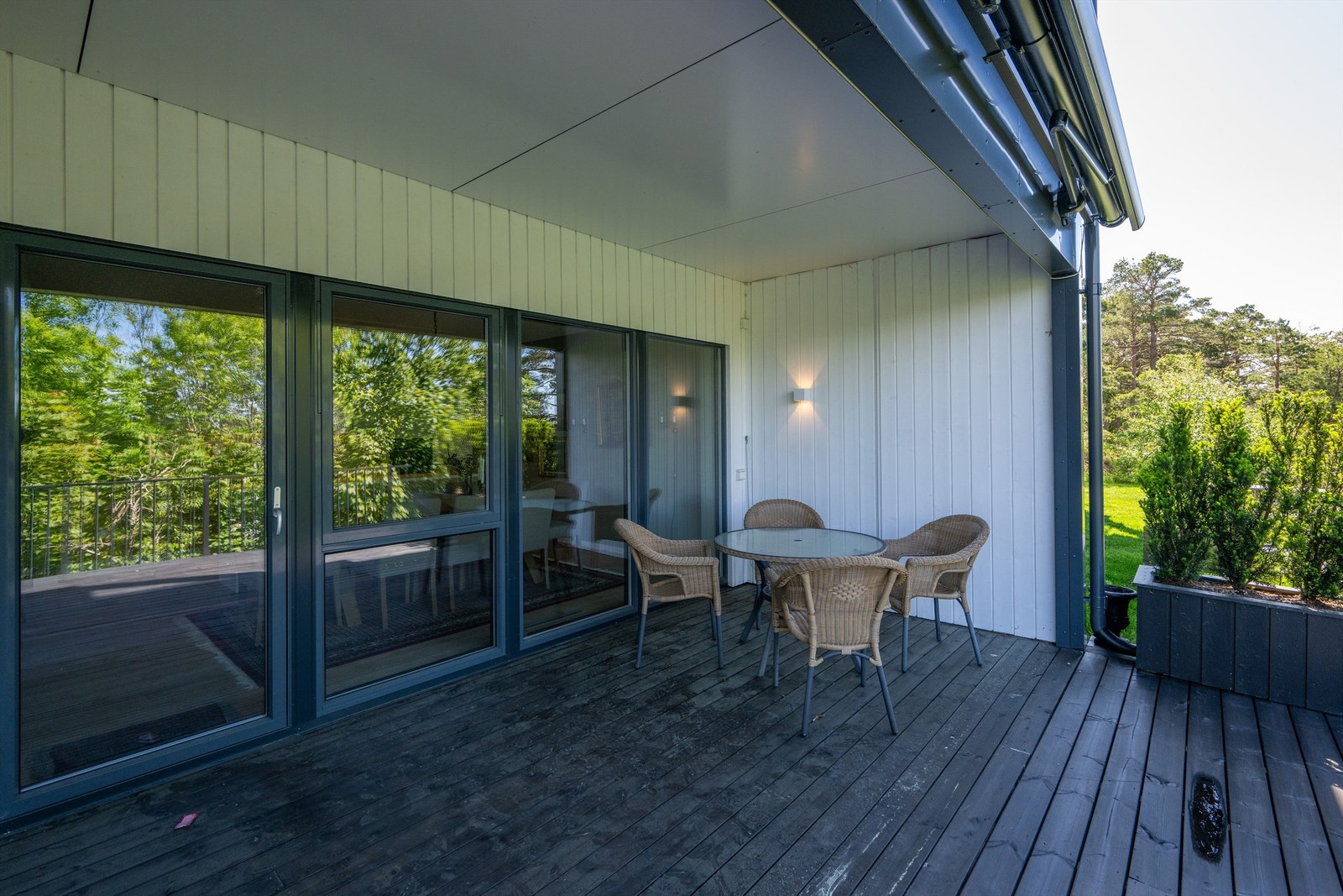 Meget lettstelt og funksjonell leilighet med stor terrasseplatting Galleribilde