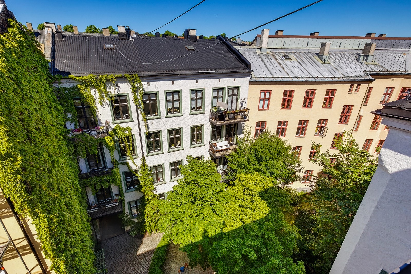 Her bor du stille og rolig i et nabolag med høy trivsel! Galleribilde