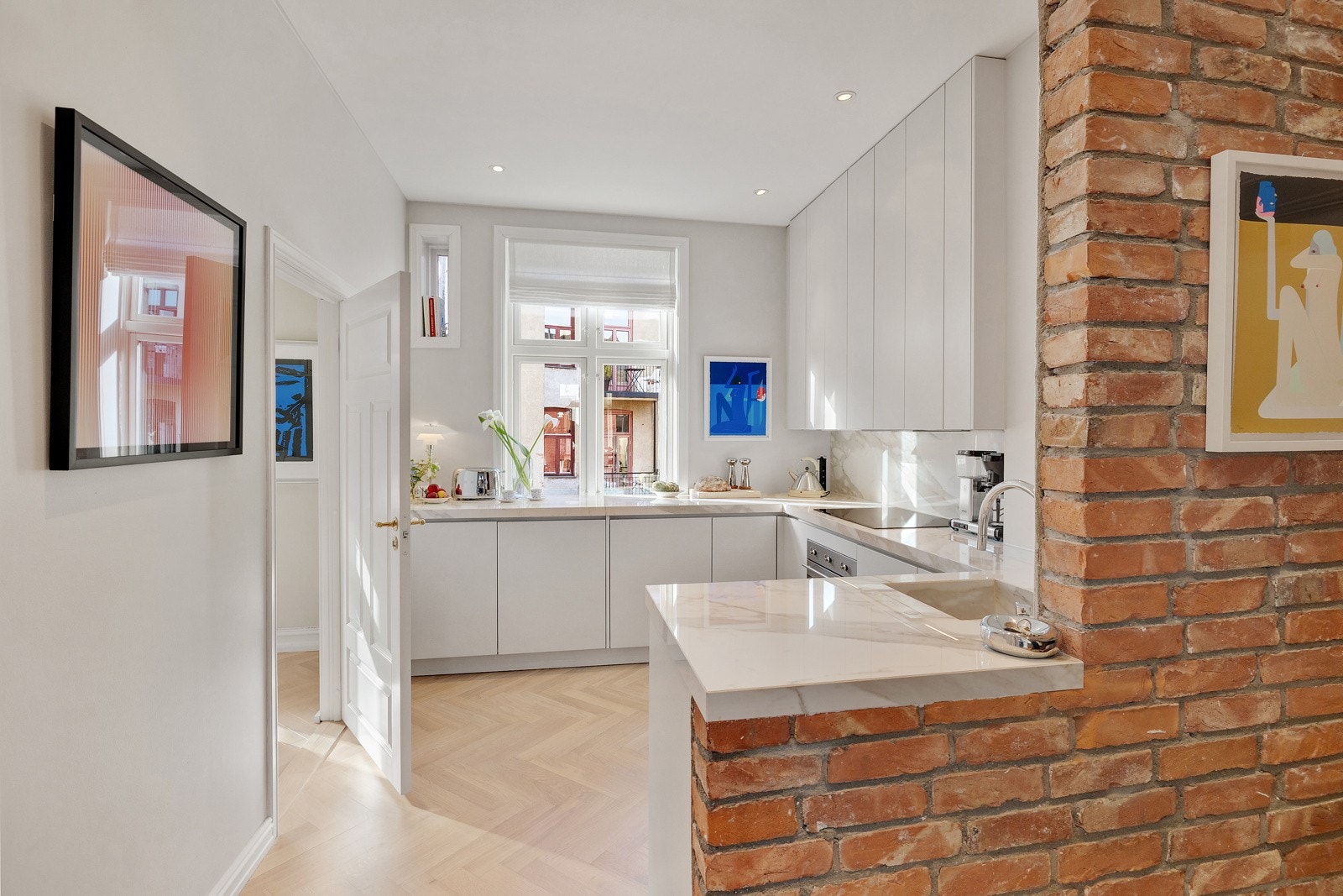 Stilrent, nydelig og oppusset kjøkken fra 2021. Galleribilde