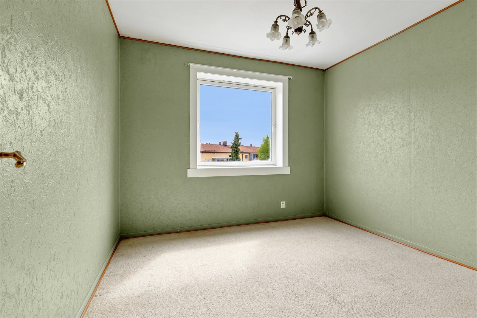 Et mindre soverom som egner seg godt som barnerom, gjesterom eller hjemmekontor. Galleribilde