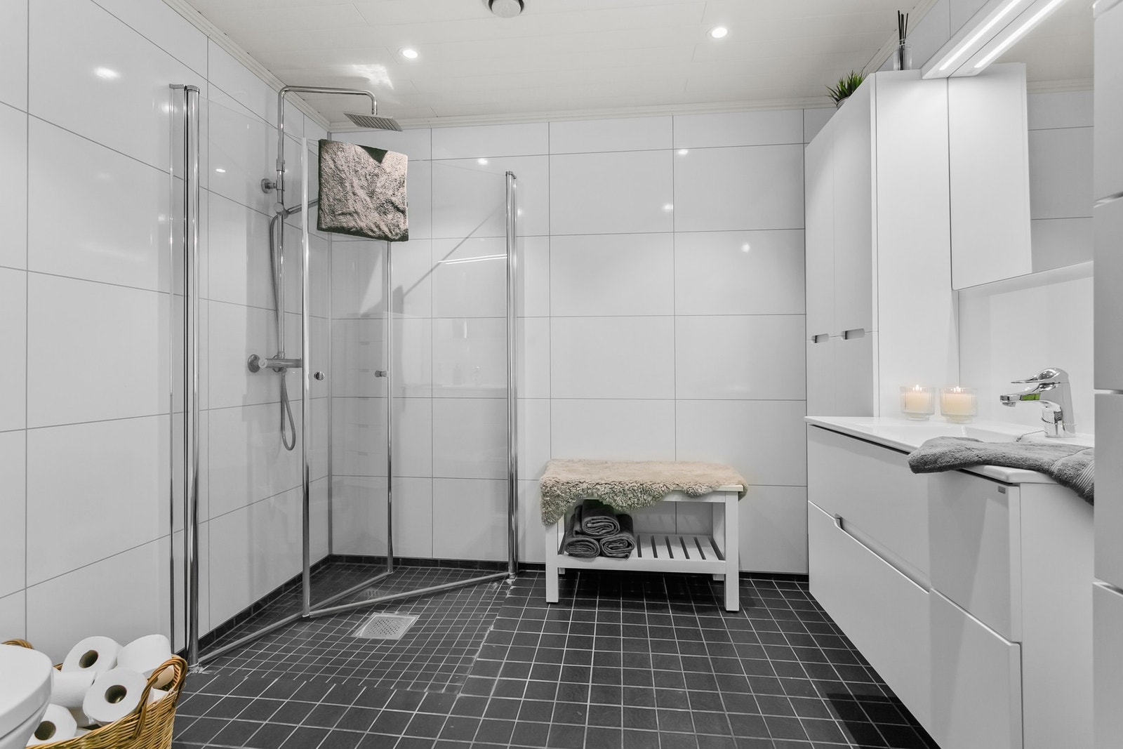 Badet er på 6m². Galleribilde