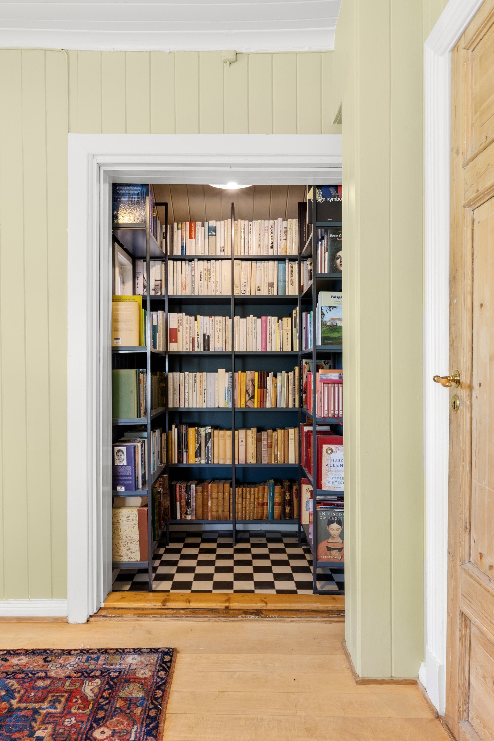 Bibliotek (tidliger inngangsparti hoveddel) Galleribilde
