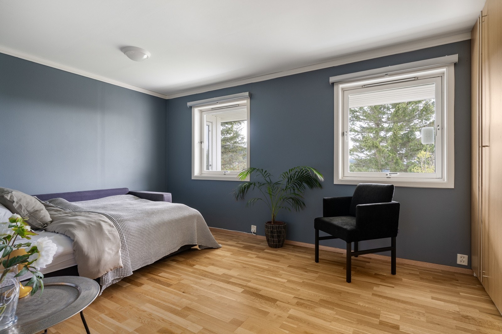 Soverom nummer to i første etasje. Rommet er oppmålt til 15 kvm. Galleribilde