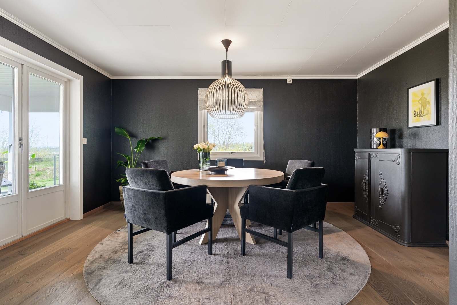 Spisestuen er oppmålt til 16 kvm. Galleribilde