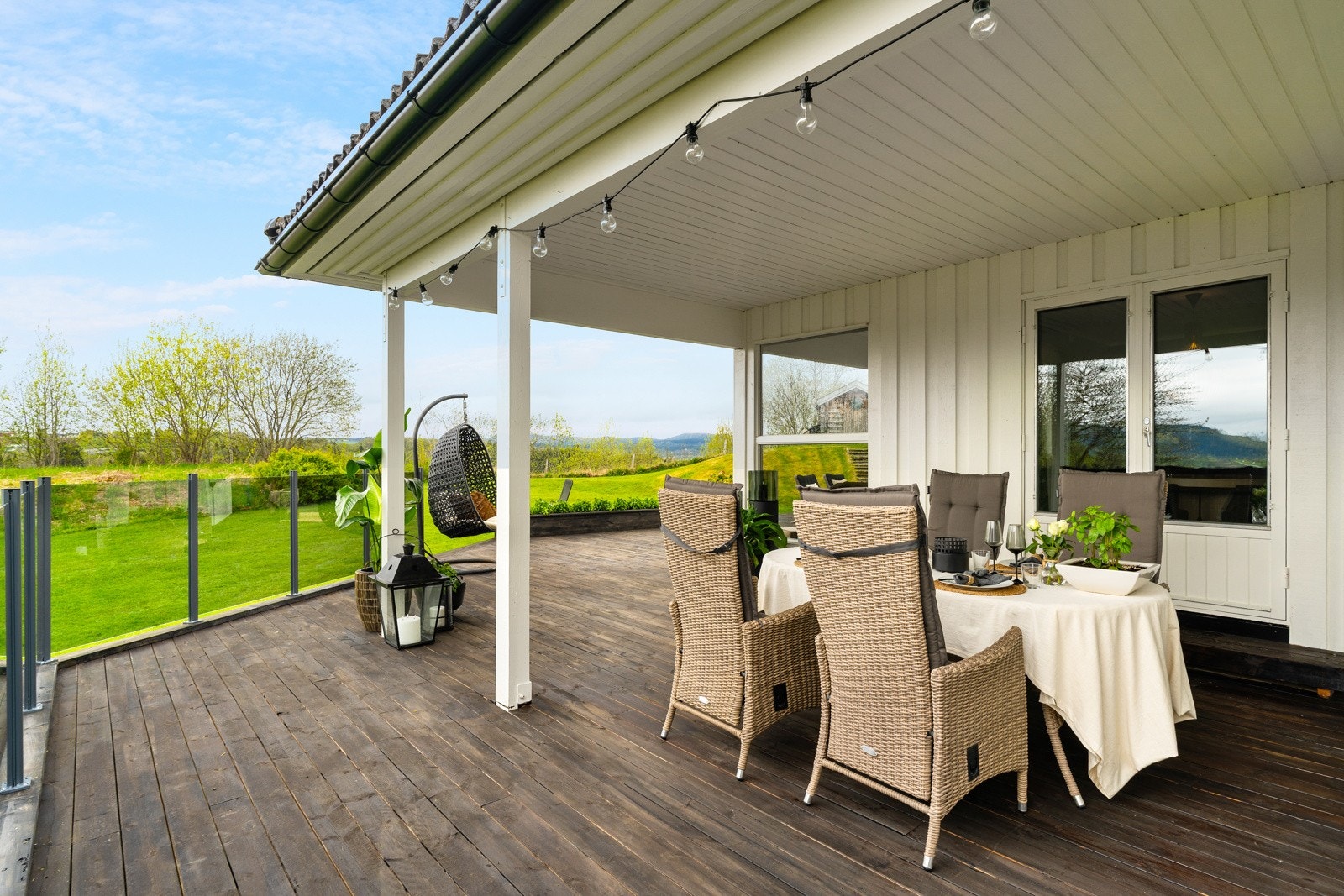 Her kan man enkelt møblere med ønsket utemøblement. Galleribilde