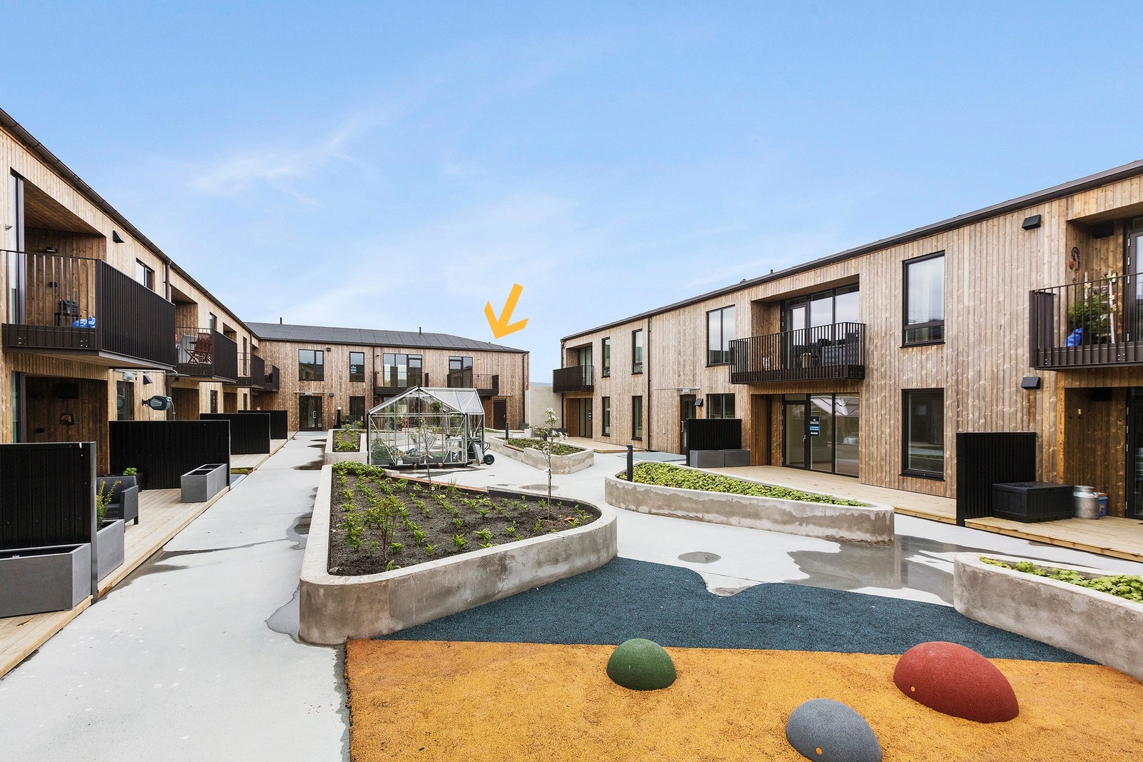 Velkommen til Anna Mogaards gate 7 - En lekker, nybygd 4-roms leilighet over to plan midt i hjertet av Stjørdal. Galleribilde