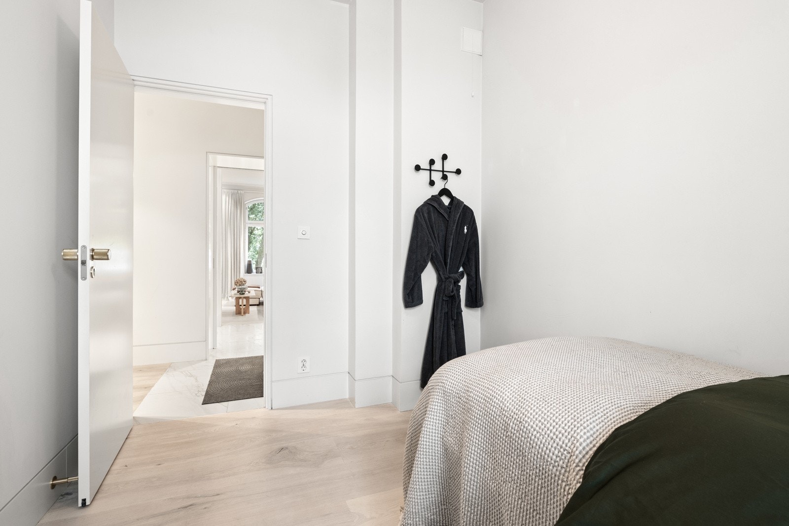Soverommet passer perfekt som barnerom, gjesterom eller hjemmekontor Galleribilde
