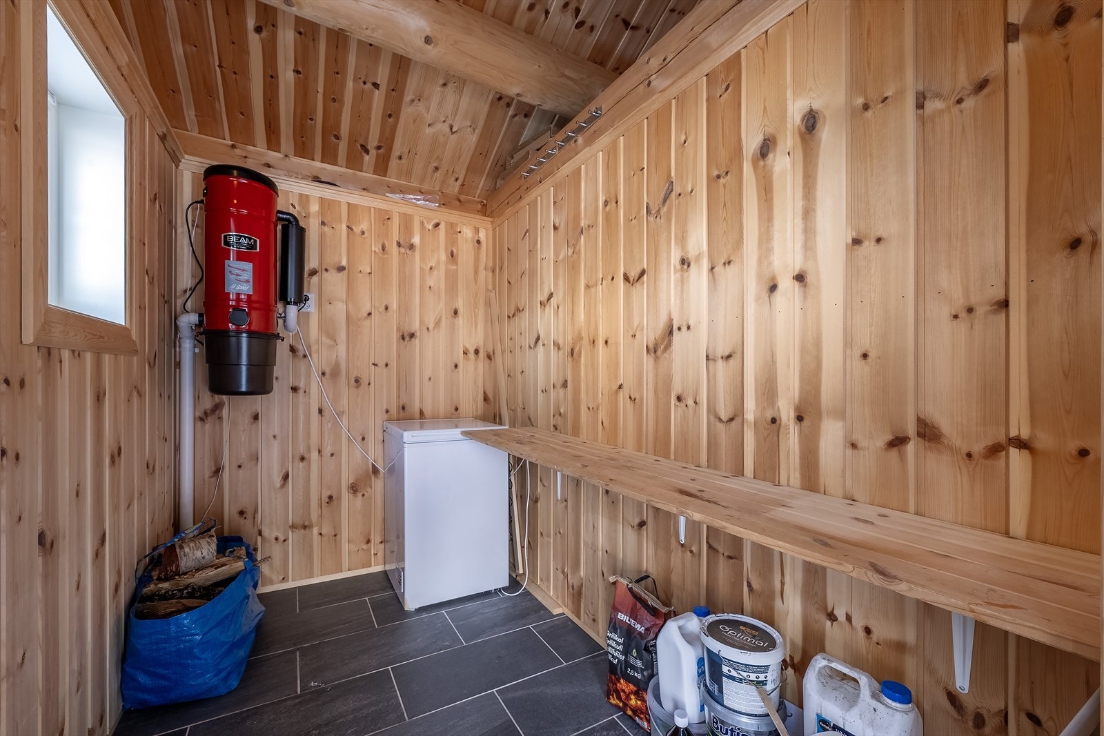 Bod med inngang fra utsiden Galleribilde