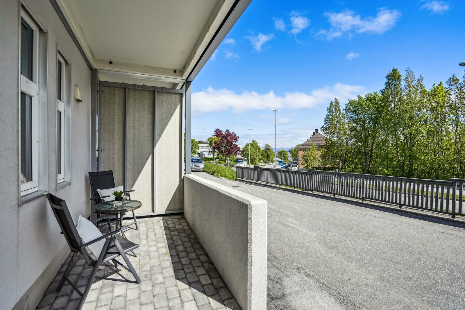 Terrasse. Galleribilde