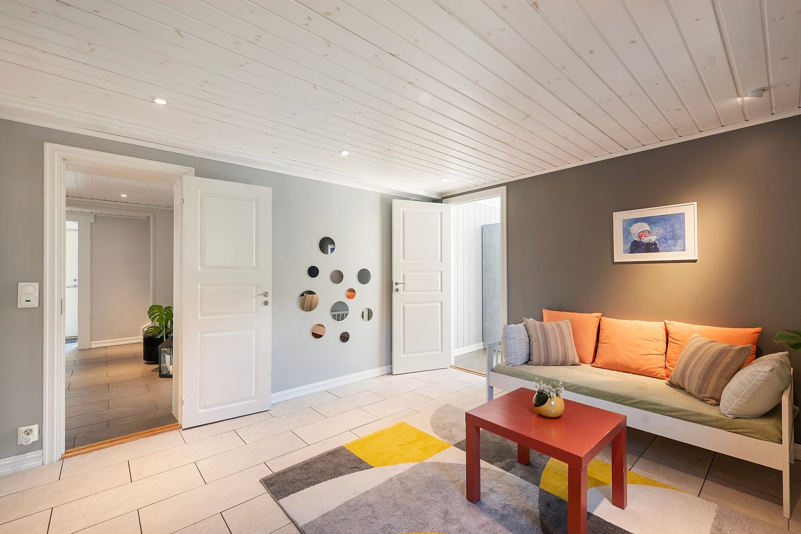 Fint hobbyrom som i dag brukes til en tv-stue. Galleribilde