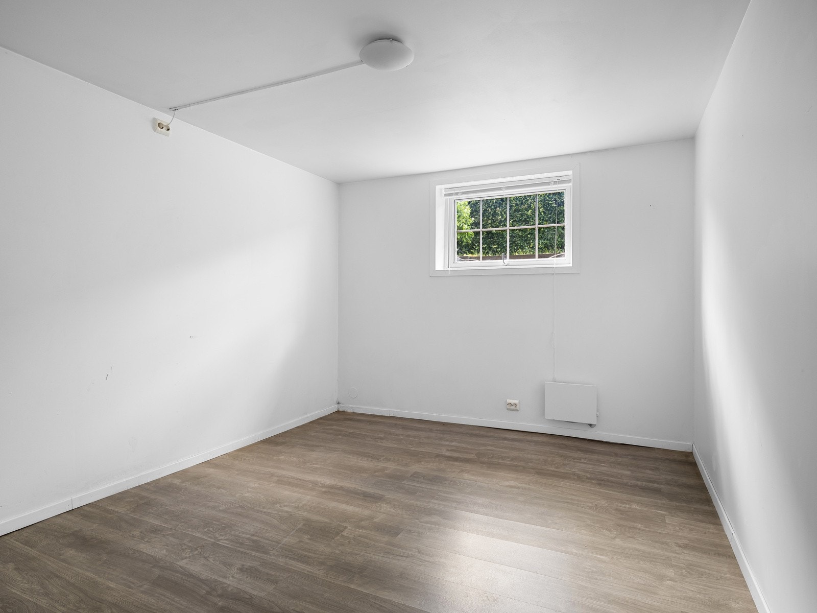 Romslig soverom Galleribilde