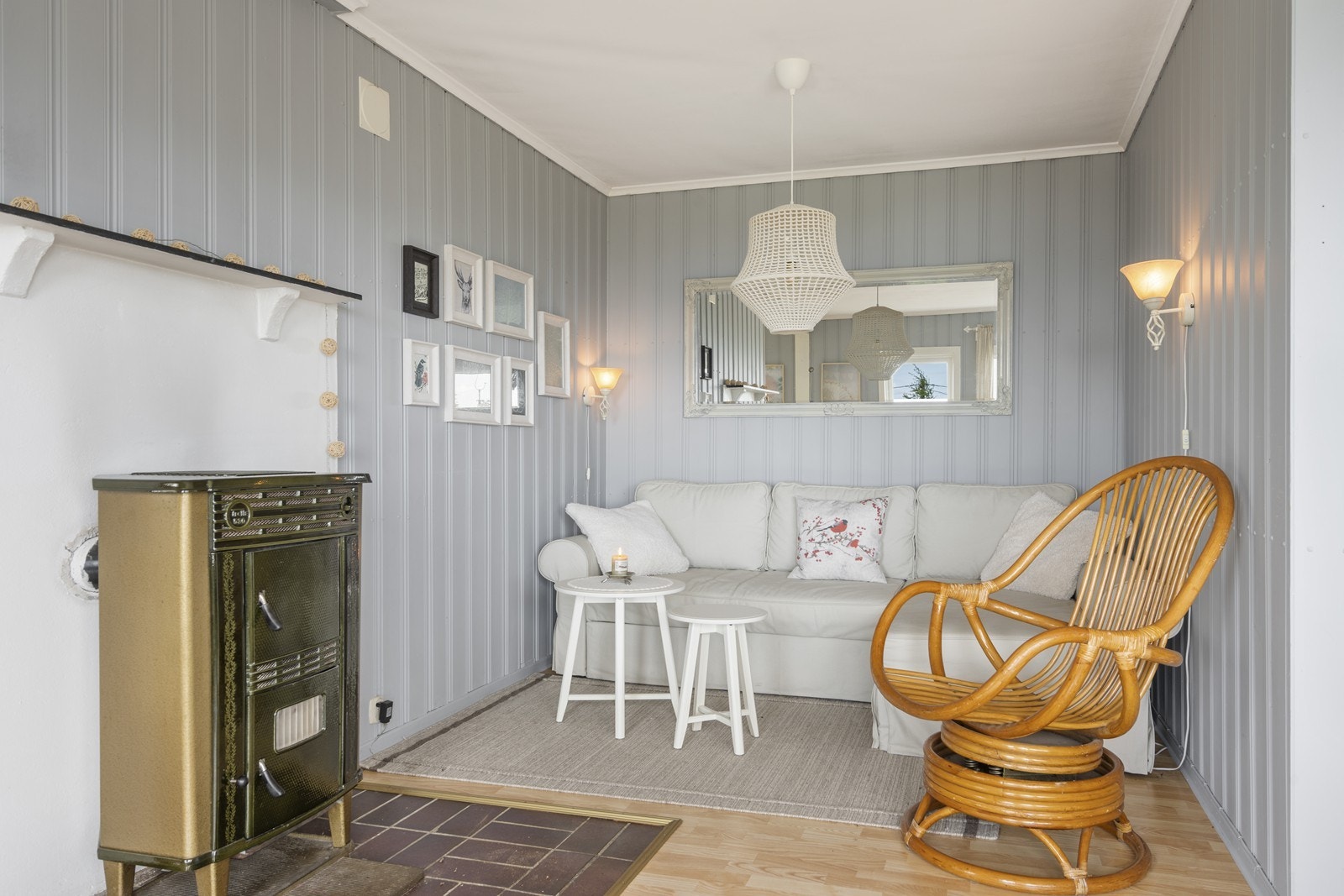 Losekrok i stuen med kamin Galleribilde