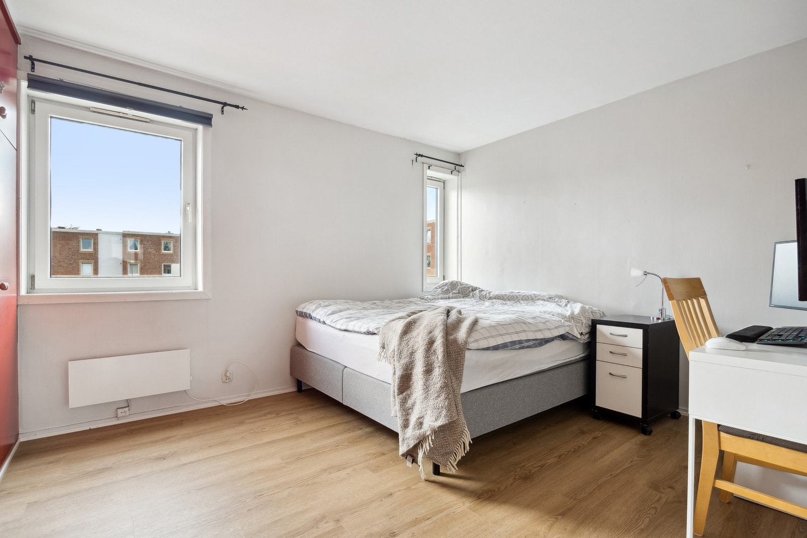 Hovedsoverommet er av god størrelse, måler 14 kvm og har god plass til seng og annet møblement. Galleribilde