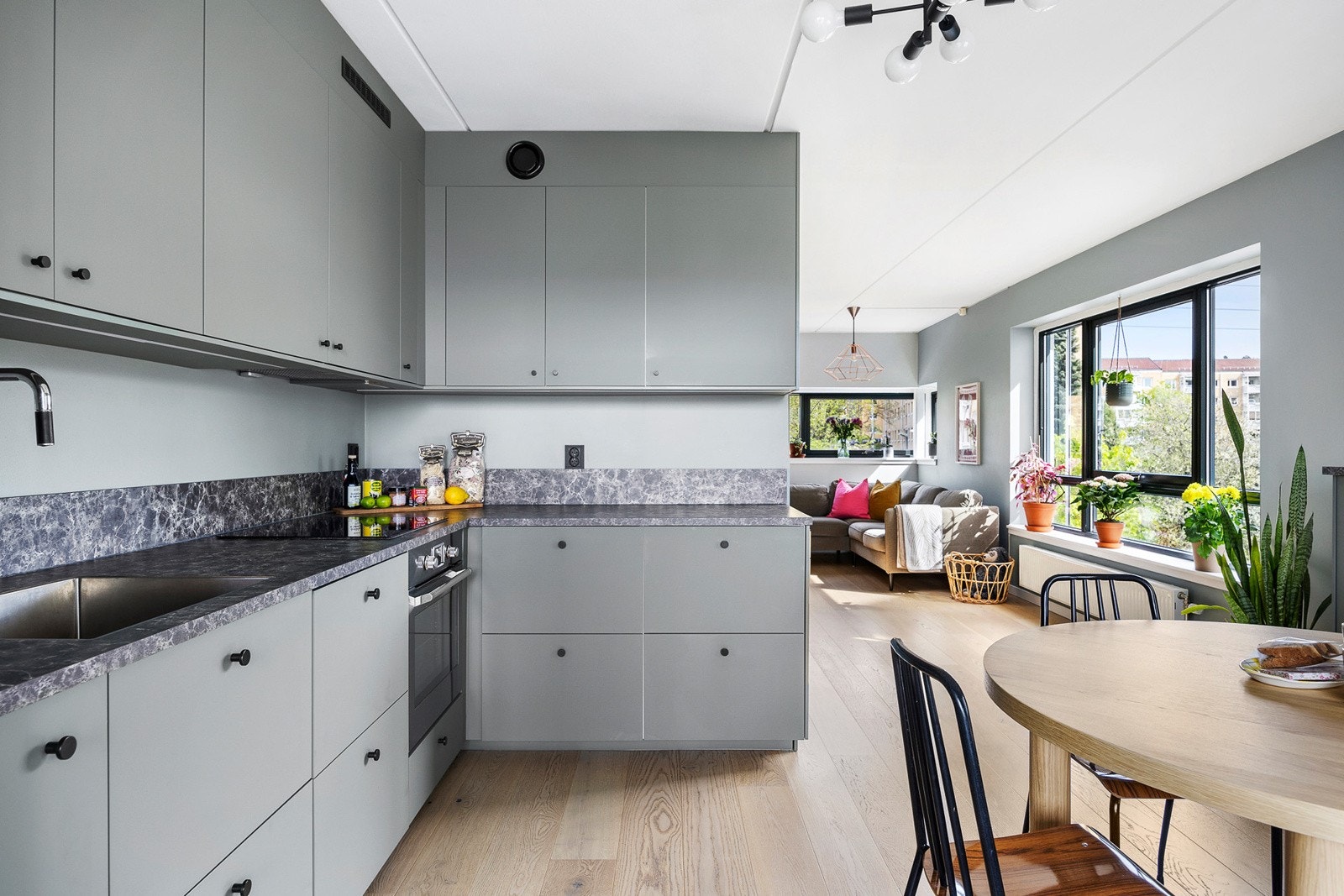 Lekkert kjøkken fra 2022 Galleribilde