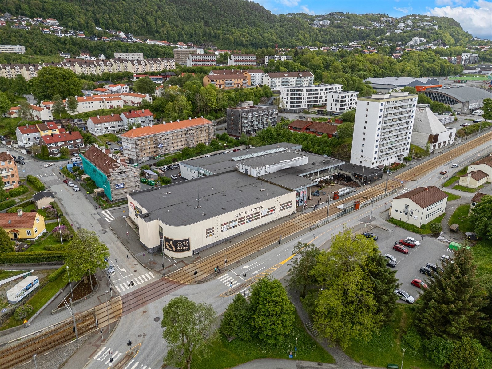 Sletten Senter og bybanestopp Galleribilde