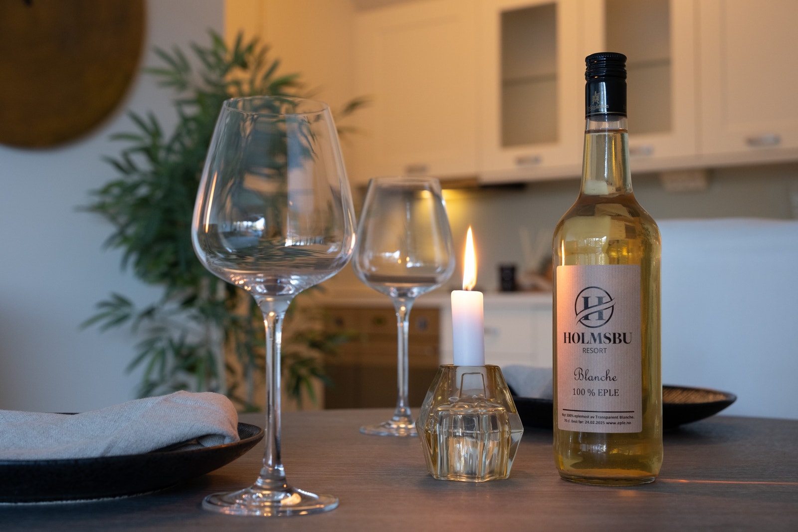 Steming ved spisestuen. Galleribilde