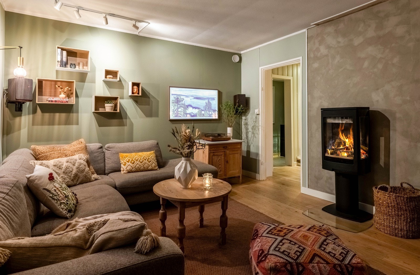 Peisovnen byr på hygge og trivsel på kjølige dager. Galleribilde