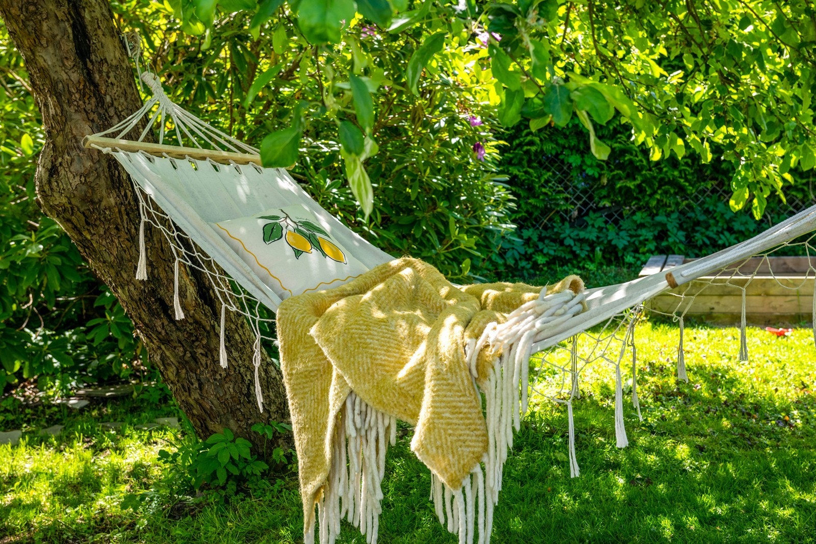 Det er gode muligheter for late dager i hagen på fine sommerdager. Galleribilde