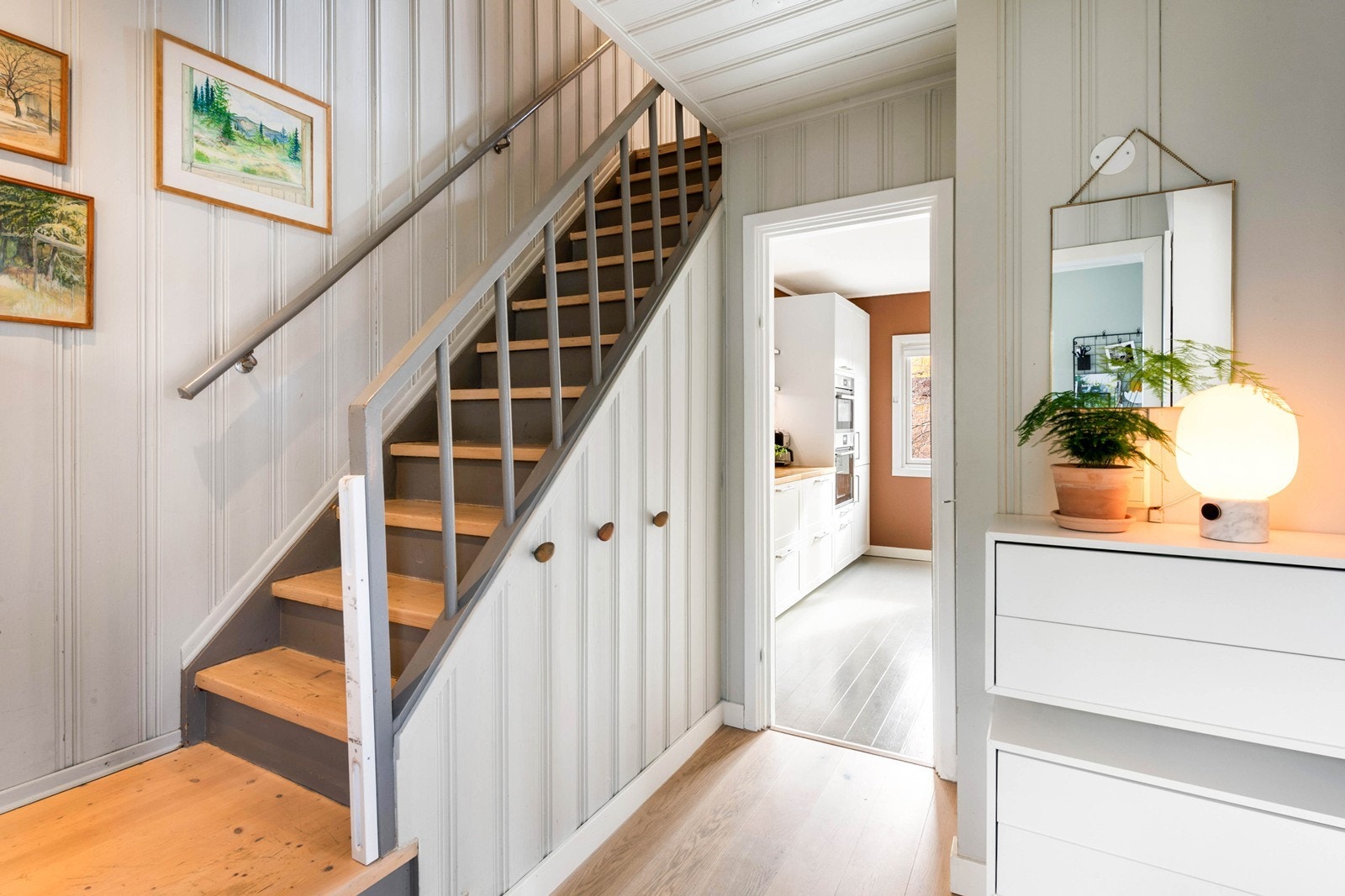 Boligen har en fin og familievennlig planløsning Galleribilde