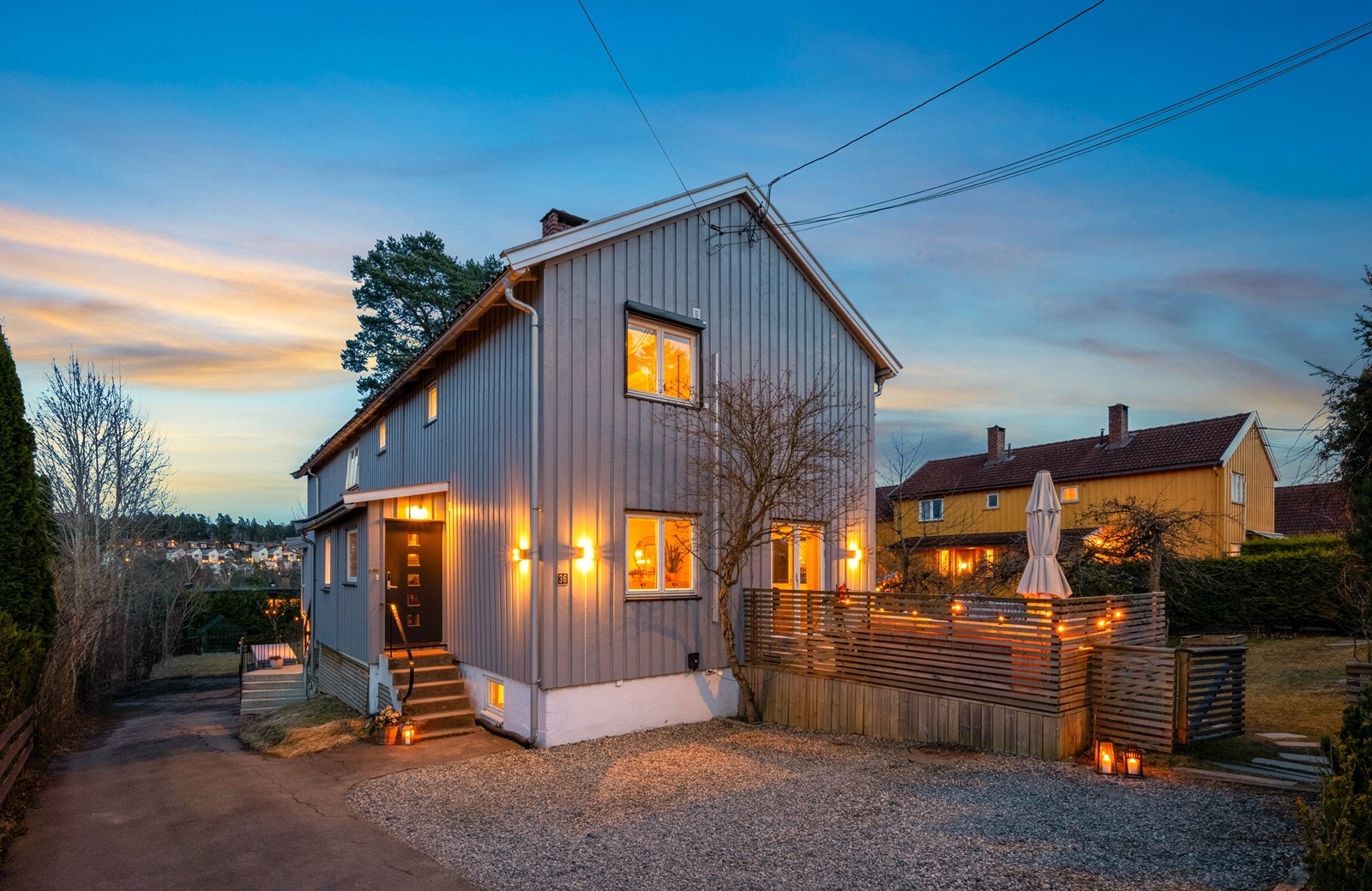 Biloppstillingsplasser med elbillader Galleribilde