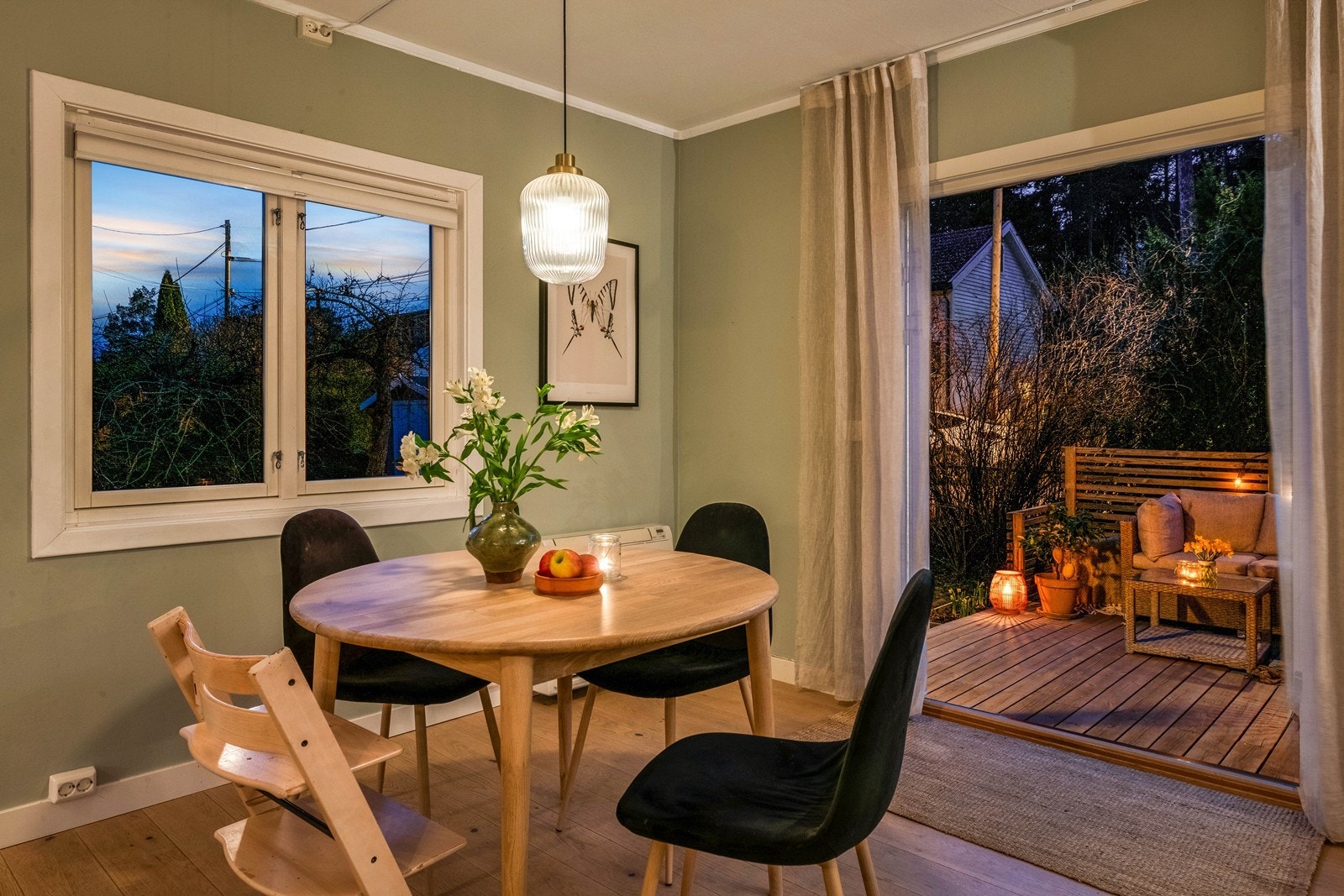 Kveldsstemning fra stuen Galleribilde