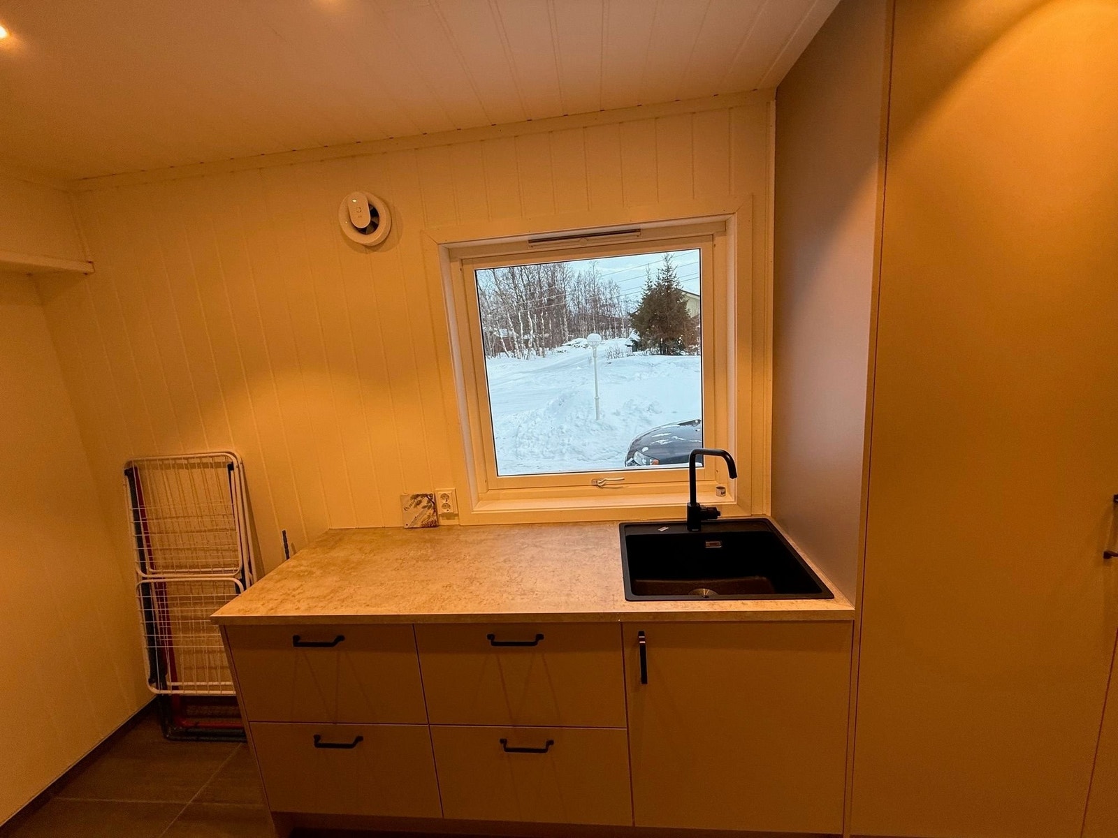 Vaskerom med helt ny praktisk innredning Galleribilde